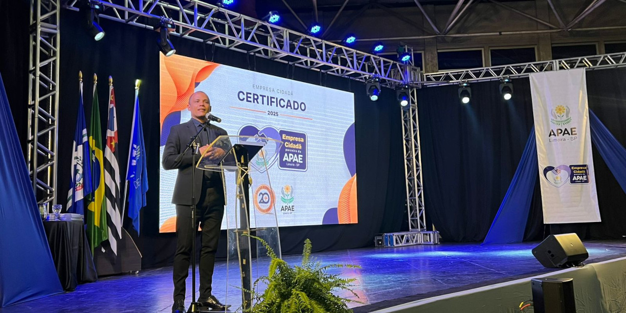 Presidente da Câmara prestigia entrega do Selo Empresa Cidadã Parceira da Apae