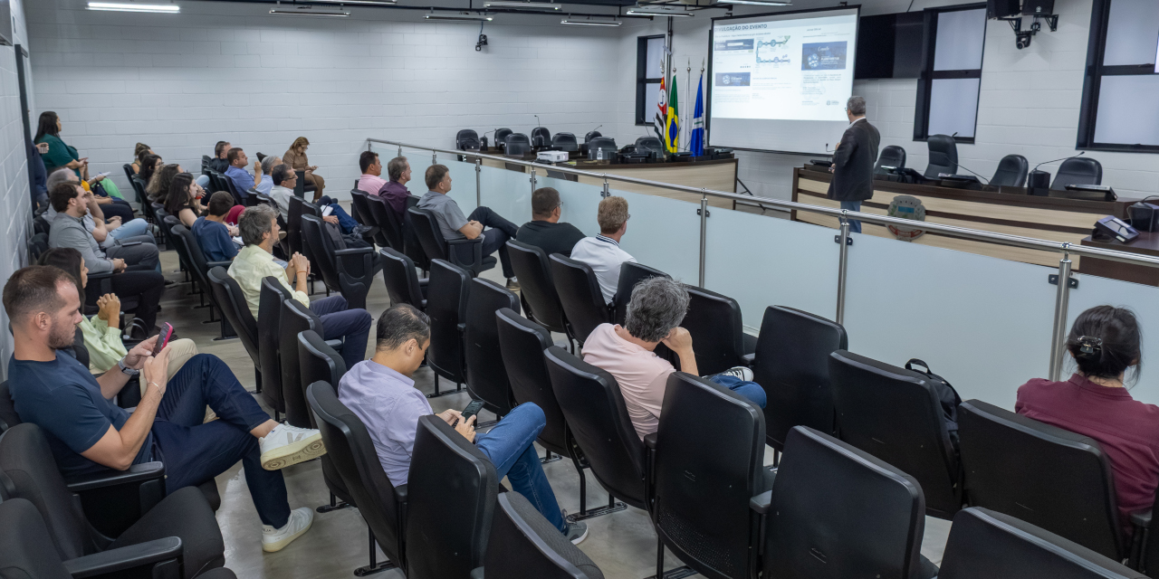 Revisão do Plano Diretor: terceira audiência pública é realizada na Câmara