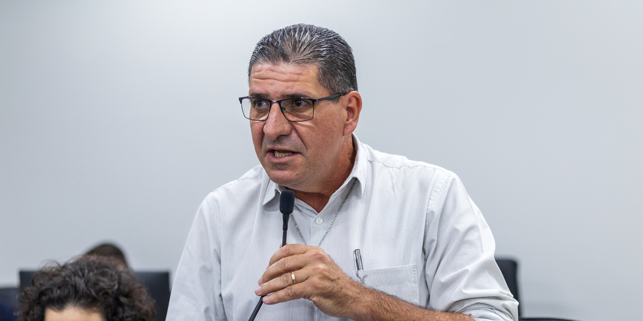 Helder do Taxi requer informações sobre medidas de controle de vasilhames