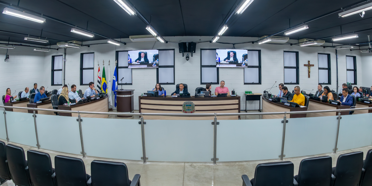 Sessão ordinária: Câmara aprova oito projetos e 11 moções; 14 requerimentos são encaminhados à Prefeitura  