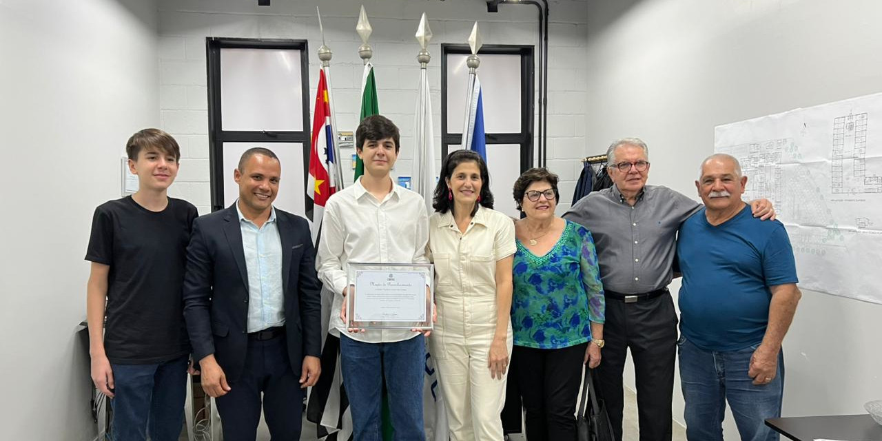 Câmara reconhece estudante limeirense por destaque na Olimpíada Brasileira de Informática