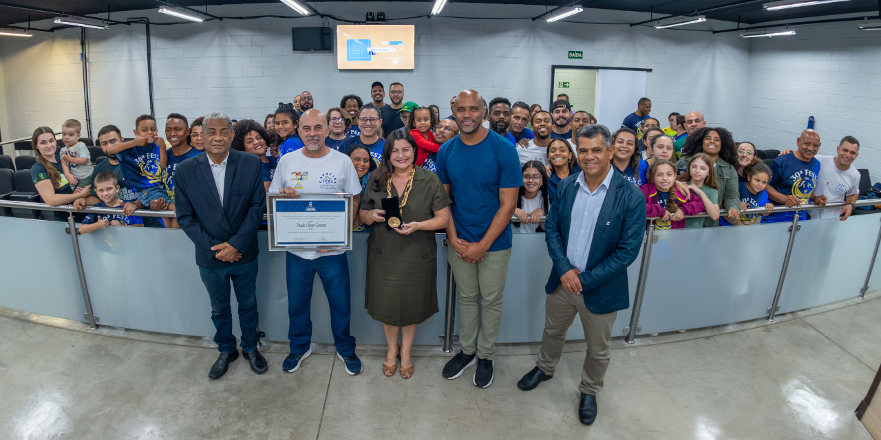 Paulo Cesar Soares é homenageado na Câmara com Diploma de Gratidão e Medalha de Mérito