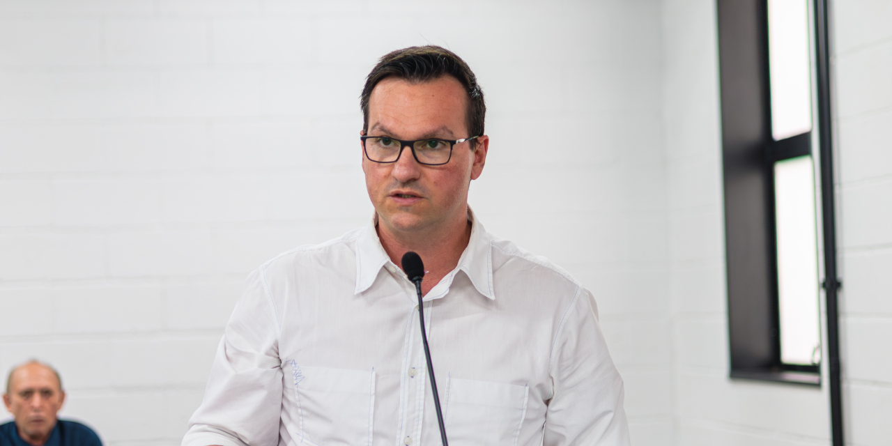 Felipe Penedo propõe Plano de Erradicação e Substituição da planta exótica Leucena