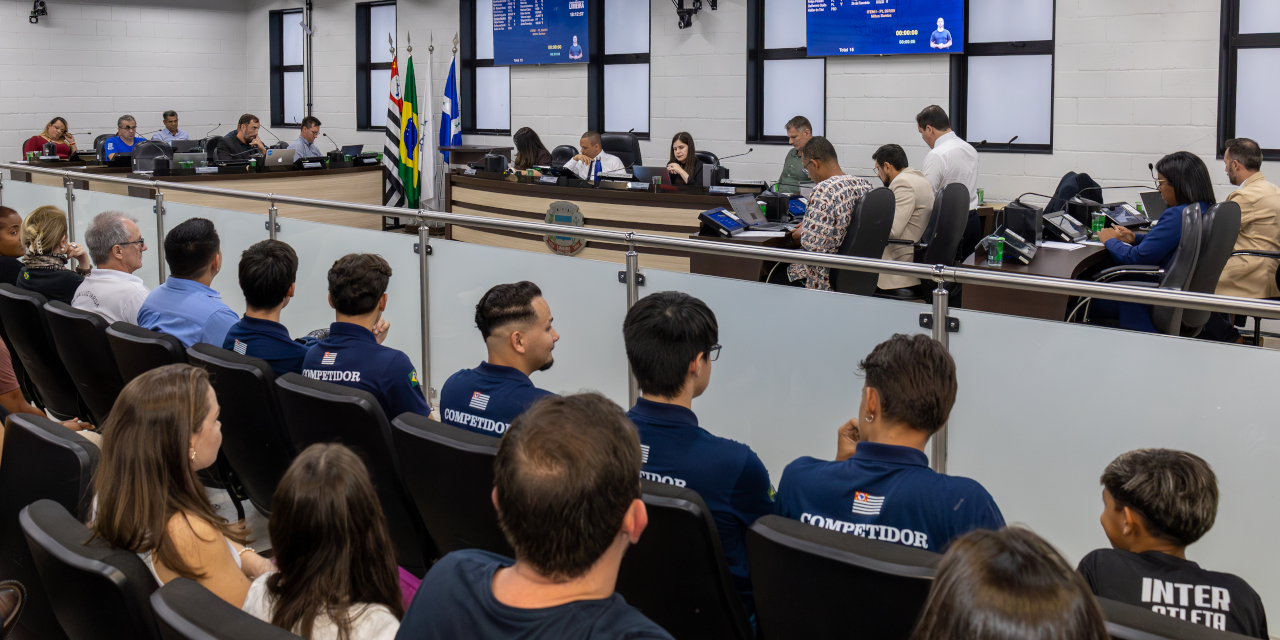 Ordem do Dia: nove projetos e 16 moções aprovados na sessão ordinária  