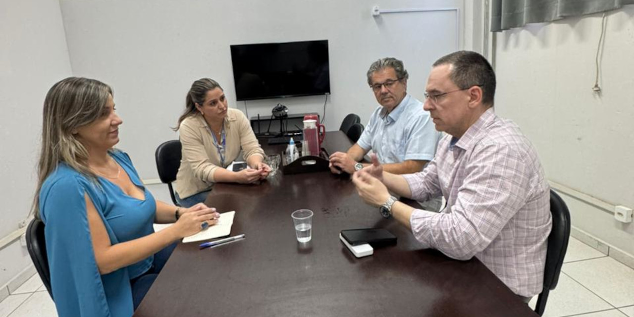 Além de abranger idosos, Dr. Marcelo Rossi propõe emenda para zerar fila por aparelho auditivo 