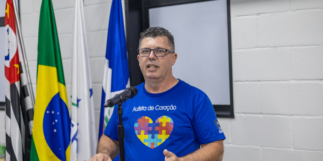 Acir Palma também utilizou o espaço da Tribuna Livre para falar sobre cuidado com a pessoa autista