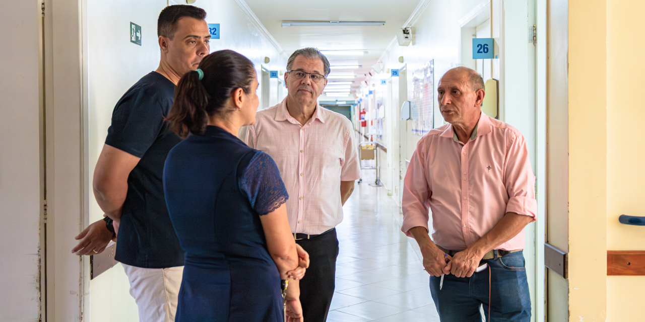 Comissão de Saúde visita estrutura de atendimento psiquiátrico do Hospital Humanitária  