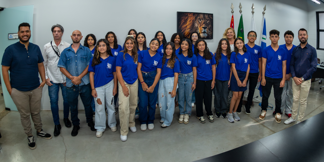 Câmara aprova moção de reconhecimento ao Coral de Estudantes da Escola Estadual Luigino Burigotto