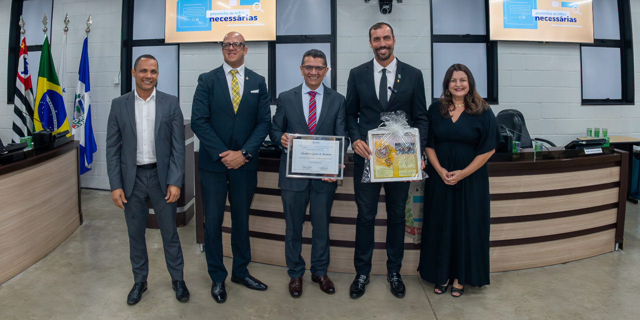 Claudiomar Queiroz do Nascimento recebe Título de Cidadão Limeirense