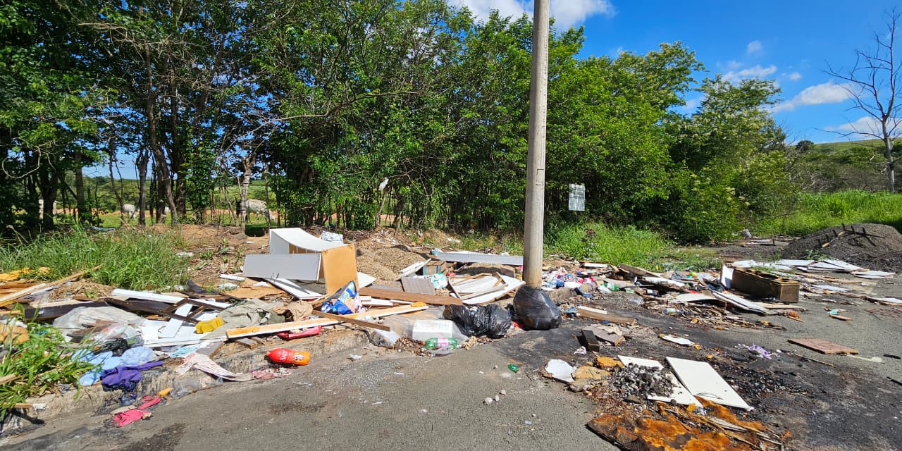 Visita contou com a presença do diretor de manutenção e conservação da Secretaria de Obras e Serviços Públicos