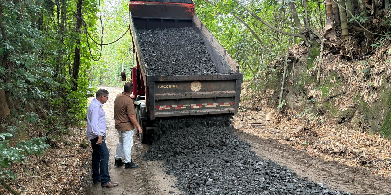 Com investimento viabilizado por emenda impositiva, obras reforçam manutenção de estradas rurais de Limeira