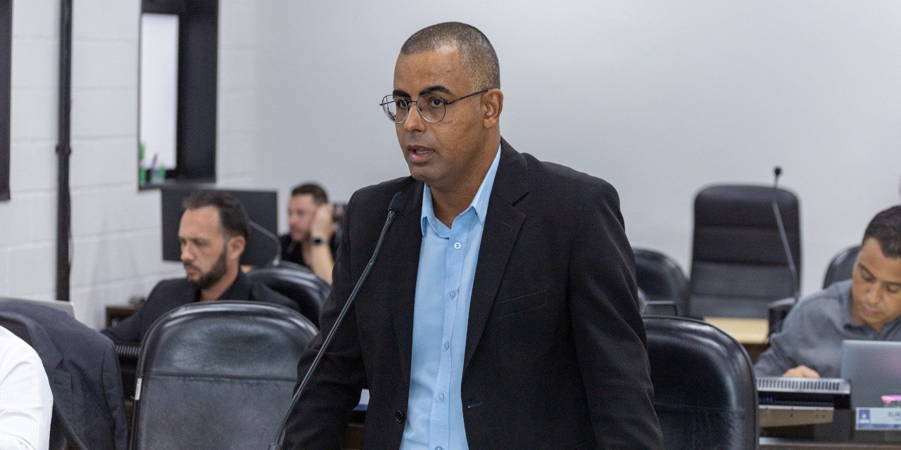 Waguinho da Santa Luzia questiona Prefeitura sobre iluminação pública e atraso na nova licitação para LED