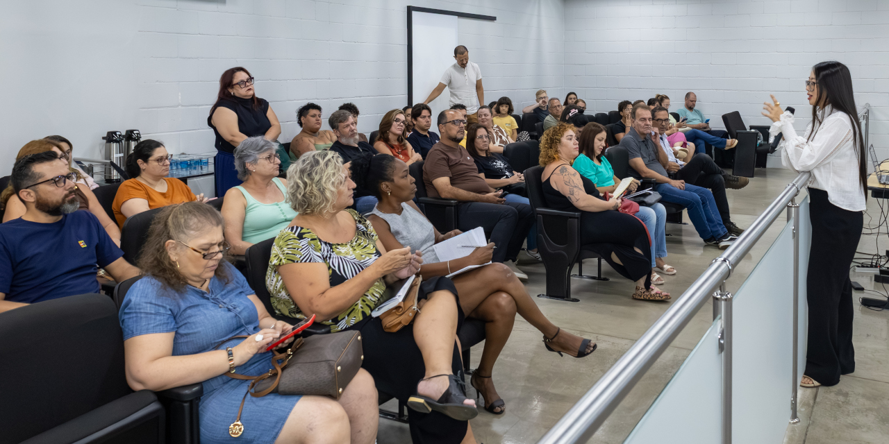 Escola Legislativa realiza segunda aula do curso de Educação Financeira na Câmara de Limeira