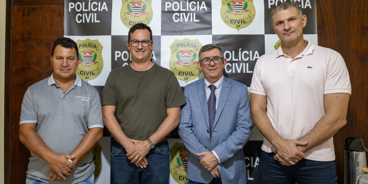 Comissão de Segurança da Câmara visita Delegacia de Defesa da Mulher