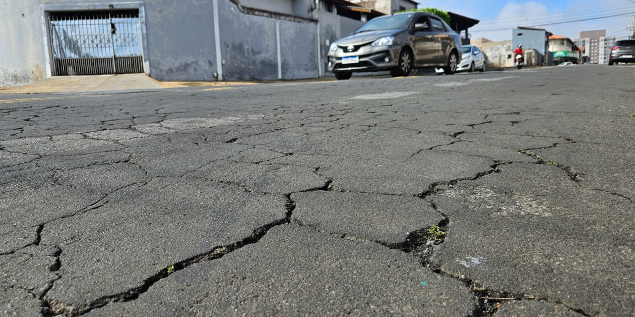 Felipe Penedo questiona planejamento e critérios na manutenção da pavimentação em Limeira