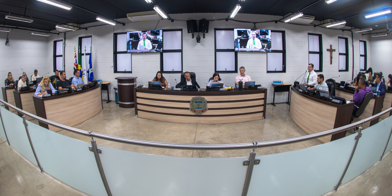 Câmara  aprova dez projetos e encaminha 39 requerimentos à Prefeitura durante sessão ordinária