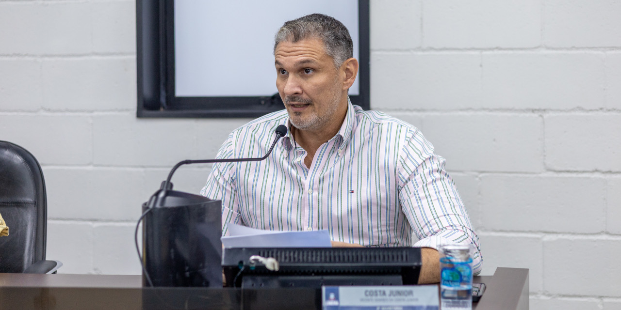 Costa Júnior propõe moção de reconhecimento à Secretaria de Educação pelo avanço na alfabetização