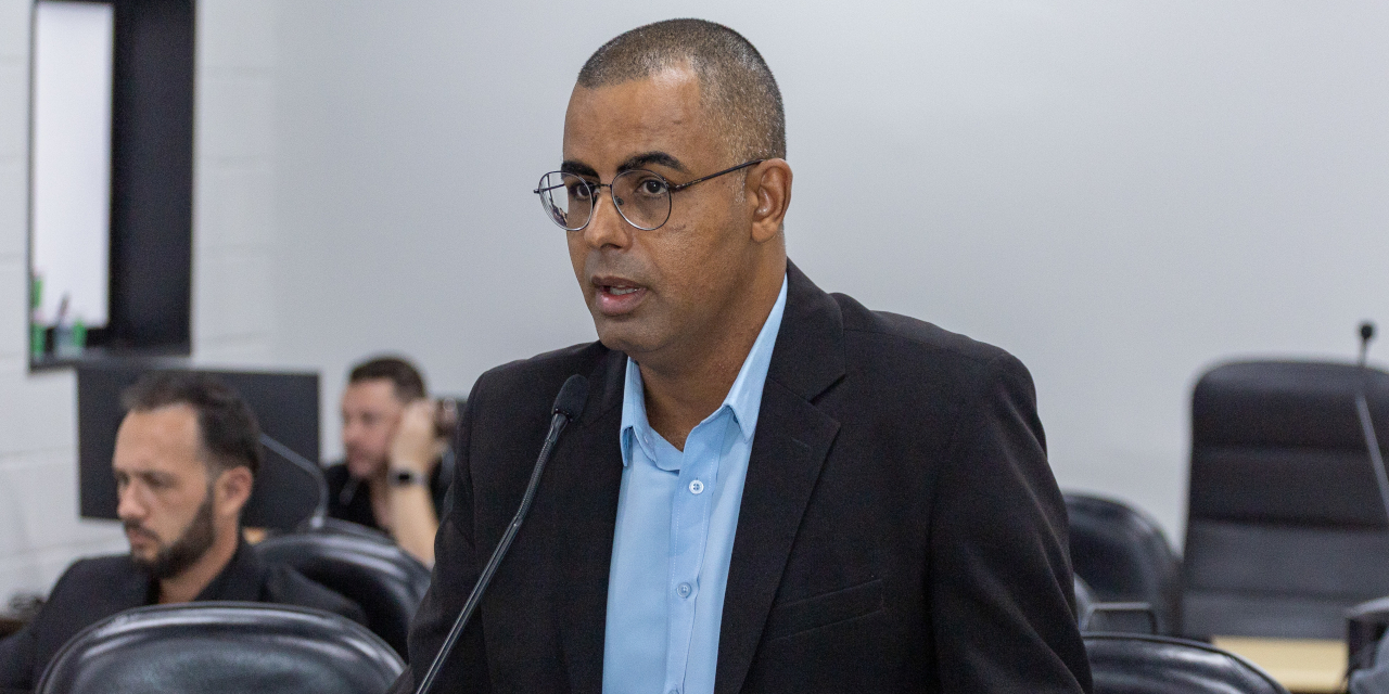 Waguinho da Santa Luzia questiona ausência de distribuição de lanches a alunos do Colmeia
