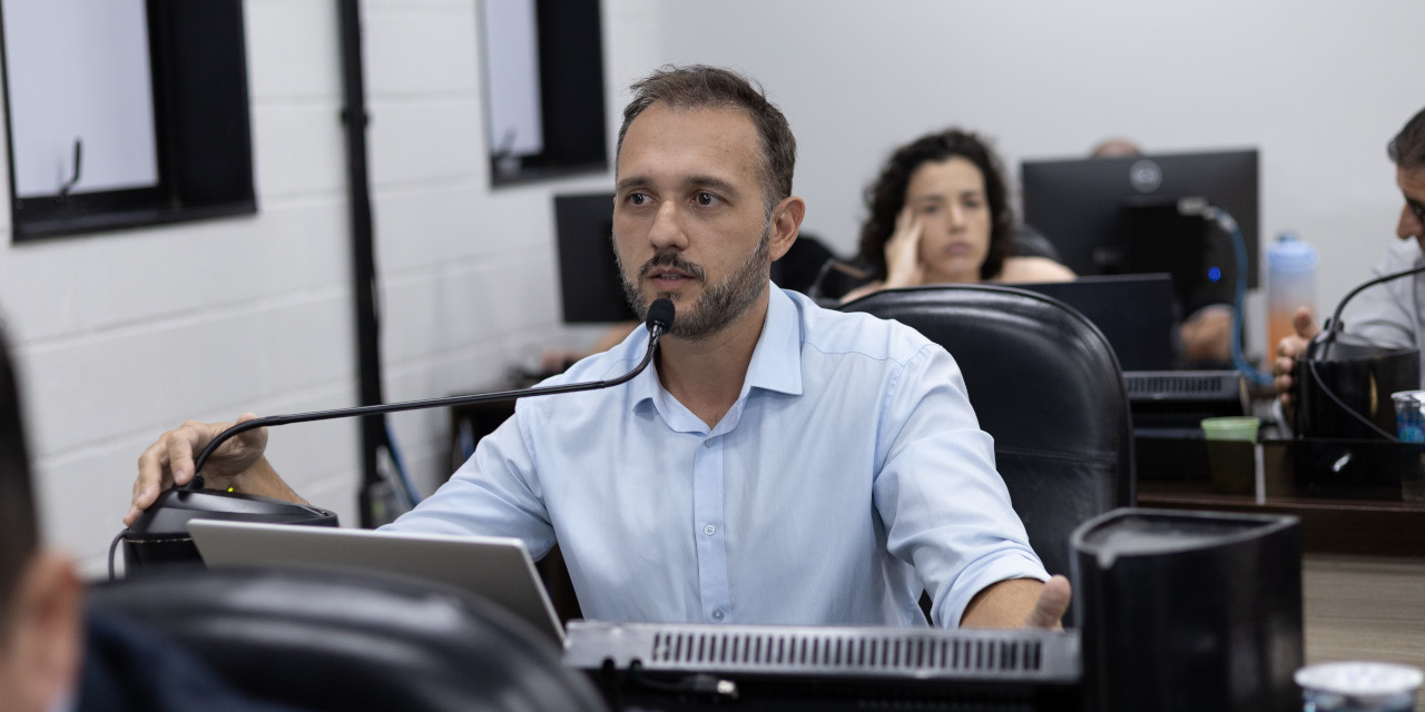 Estevão Nogueira questiona adesão de Limeira ao programa Contrata+Brasil