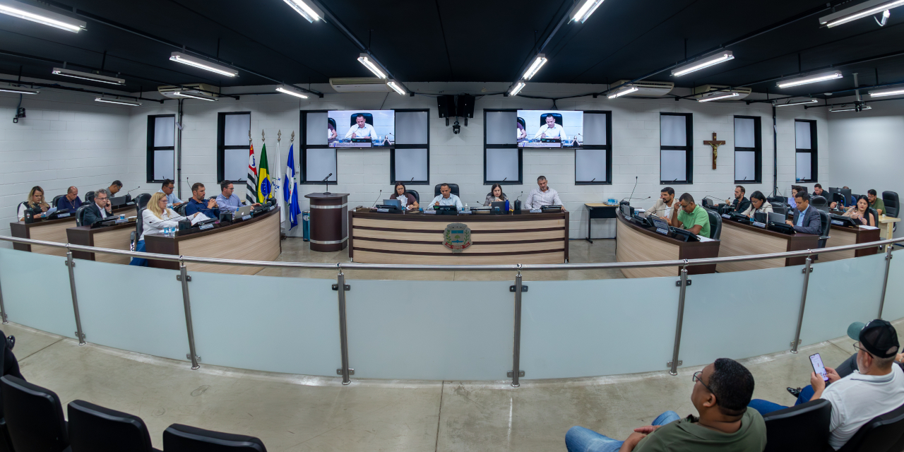 Câmara aprova oito projetos e 20 moções, além de encaminhar 11 requerimentos à Prefeitura