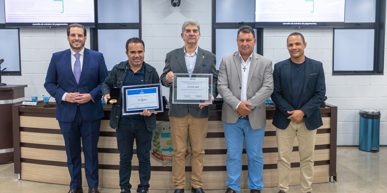 José Carlos Ângelo e empresa NF-Etiquetas são homenageados na Câmara