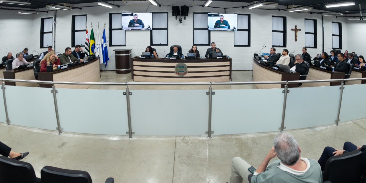 Em sessão ordinária, Câmara aprova cinco projetos e encaminha 16 requerimentos à Prefeitura