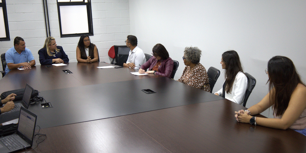 Comissão de Direitos Humanos e conselheiros municipais alinham pautas e discutem regulamentação de Fundo