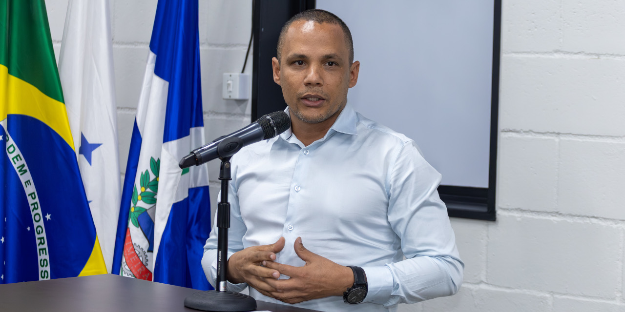 Tribuna Livre da Câmara passa a se chamar “Tribuna Livre Professora Eliza Gabriel da Costa”