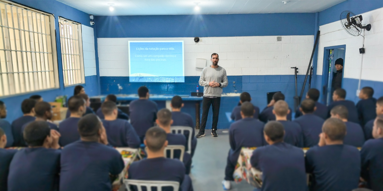 Palestras da campanha “Mais que um jogo” são realizadas pela Câmara