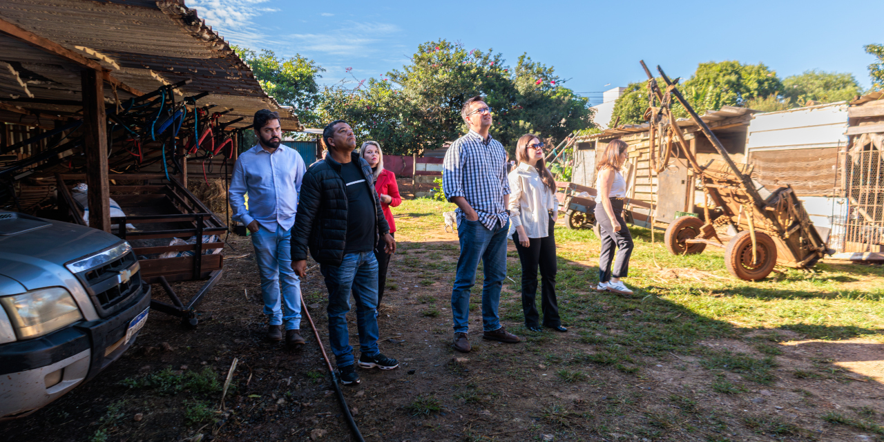 Prefeitura foi convidada pelos vereadores para acompanhar visita ao local