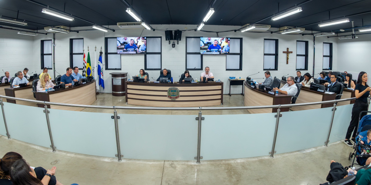 Seis projetos são aprovados e 28 requerimentos encaminhados à Prefeitura na última sessão de agosto