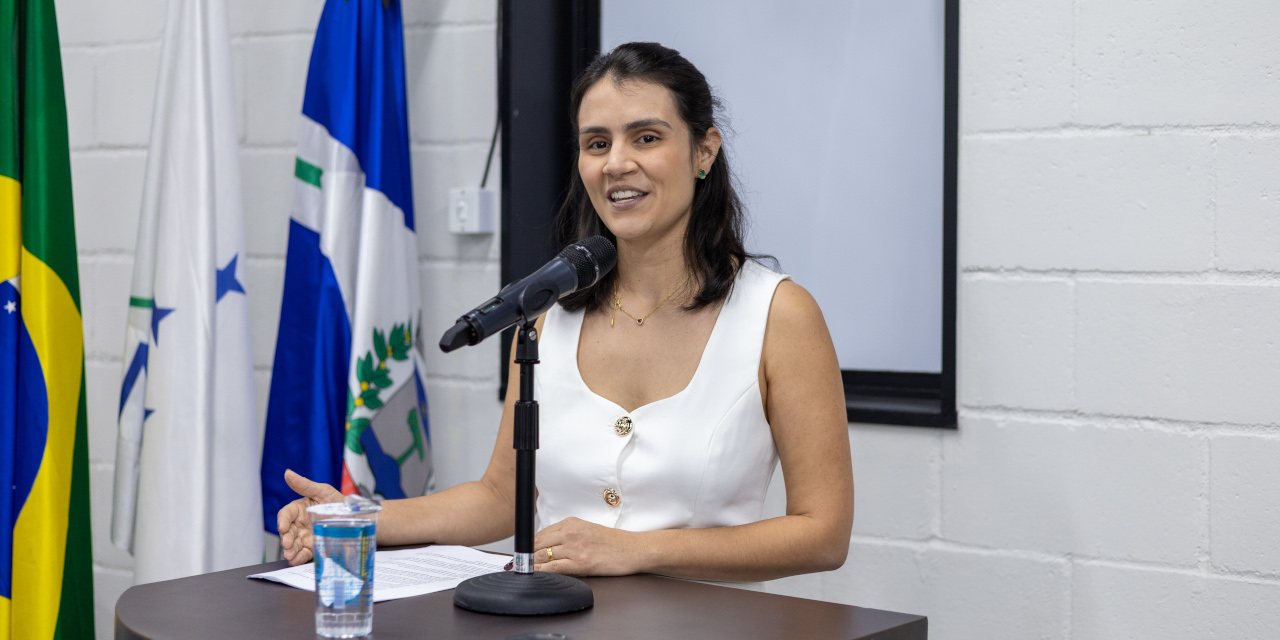 Elisa Patrícia Granso Pareja Justino da UTI Neonatal da Santa Casa de Limeira, falou sobre o Agosto Dourado, mês de incentivo, proteção e conscientização sobre o aleitamento materno