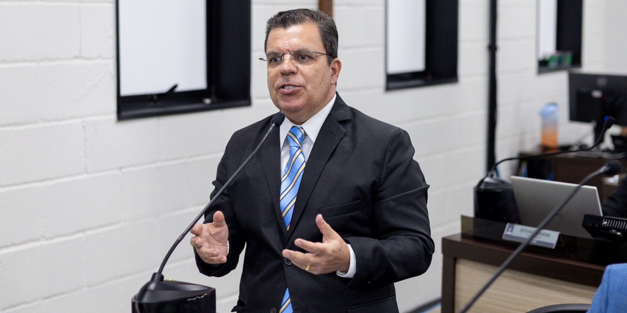 Limeira terá guia para orientar famílias sobre uso de telas por crianças e adolescentes na rede municipal de ensino