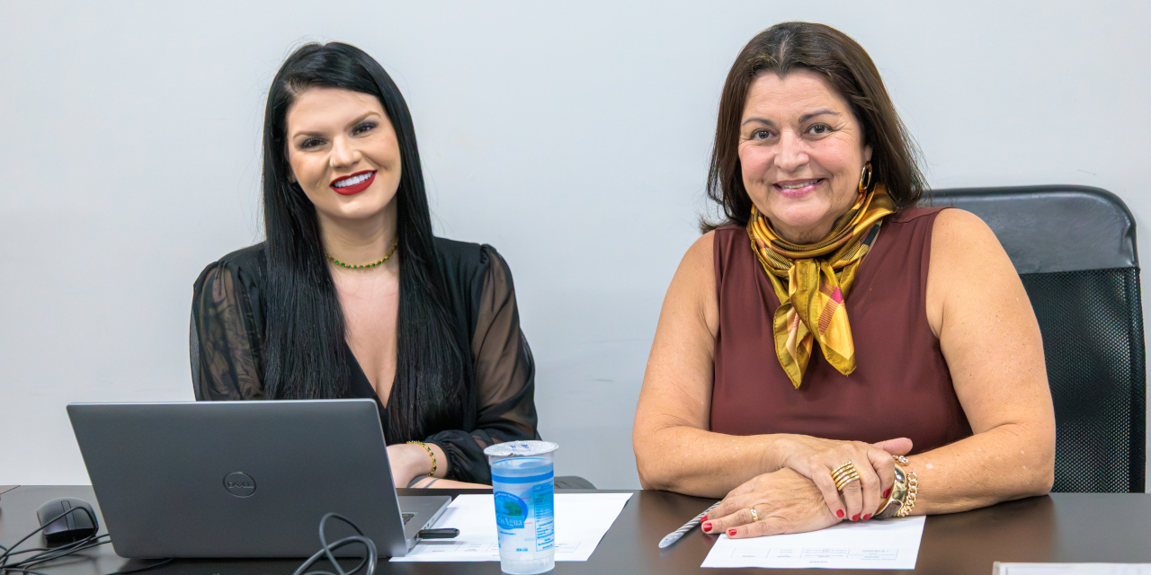 Seis projetos são analisados pela CCJR; todos recebem pareceres favoráveis