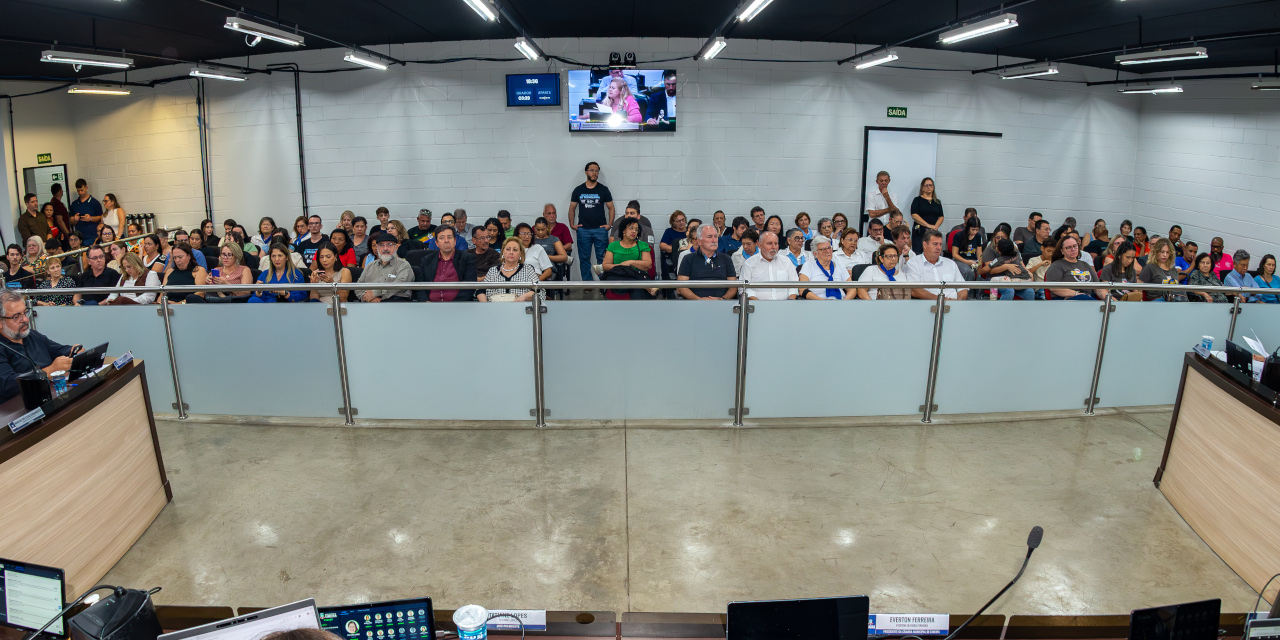 Vereadores também deliberaram nove requerimentos nesta segunda-feira (21/9)