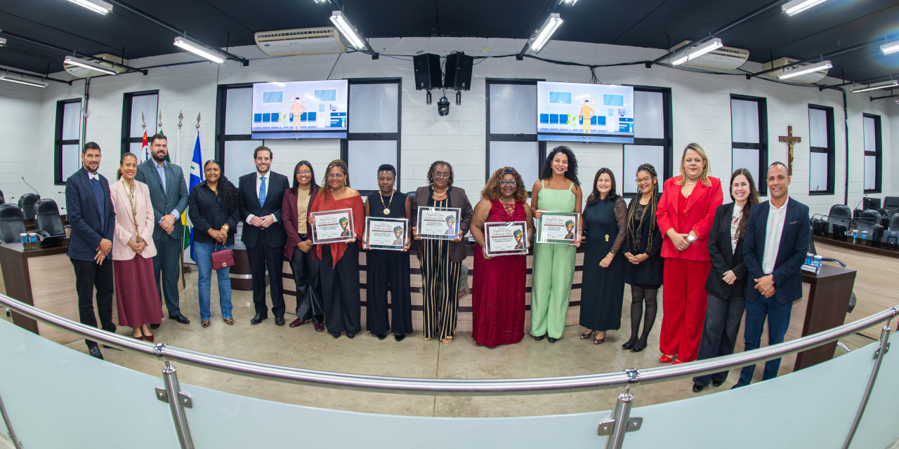 Diploma “Professora Eliza Gabriel da Costa” é entregue pela Câmara