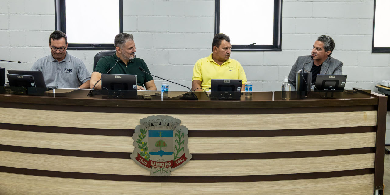 Vereadores, Prefeitura, forças de segurança e sociedade civil abordam furtos, monitoramento e policiamento